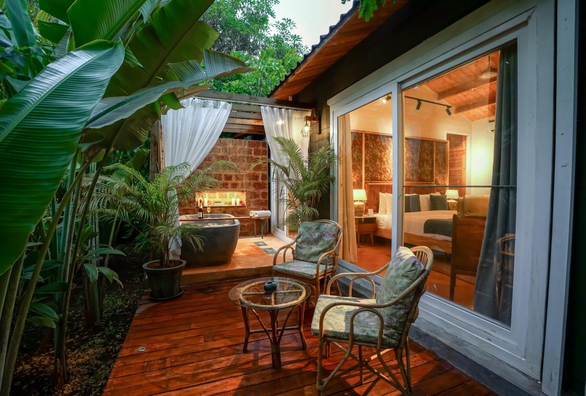 Larisa Resort Ashwem Mandrem Exterior foto